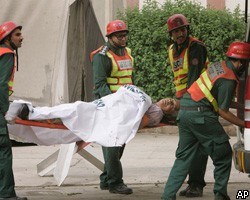 В результате захвата мечетей в Пакистане погибли 80 человек