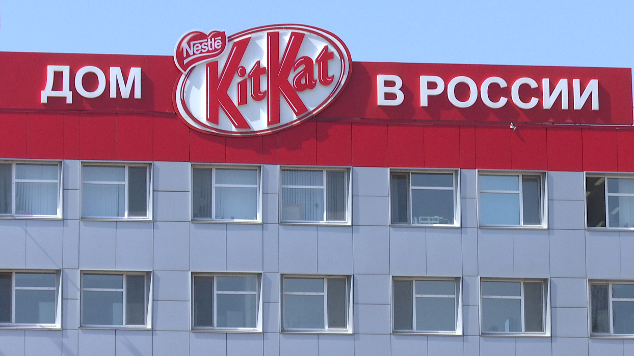 Дайте ИИ отдохнуть: KitKat считает, что перерыв нужен не только людям