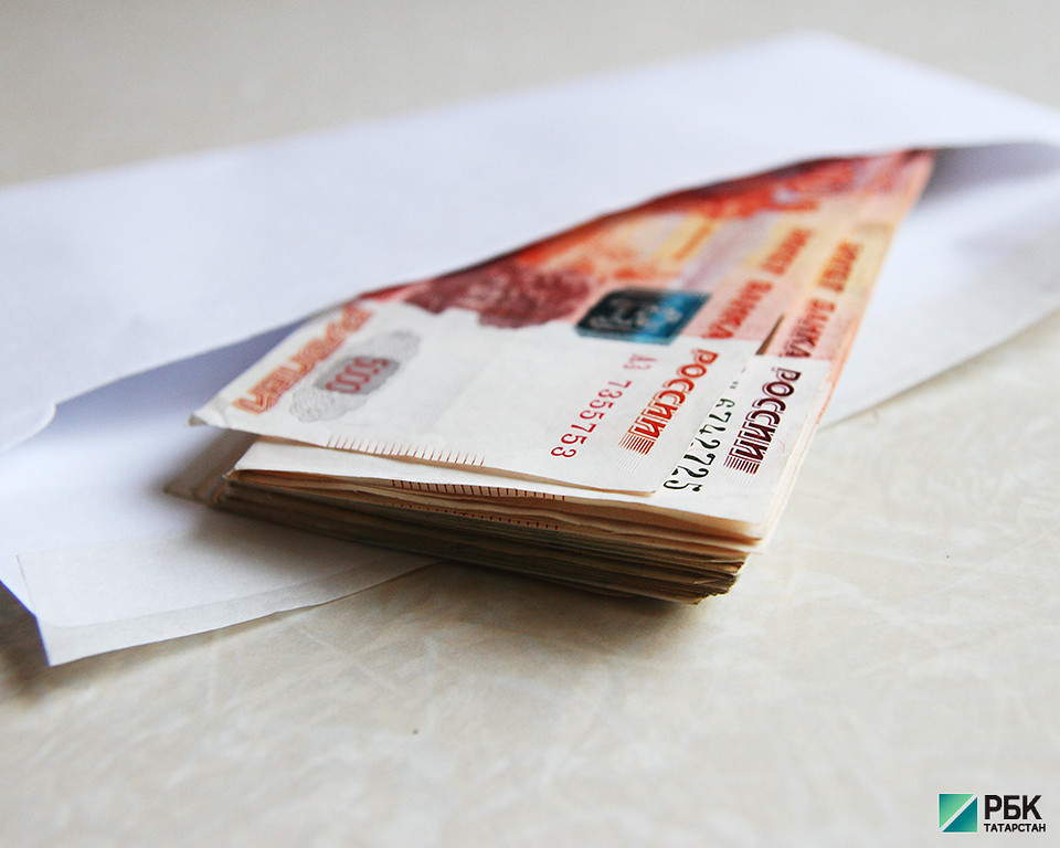 В среднем татарстанцы отдают за кредиты 11,8 тыс. рублей в месяц