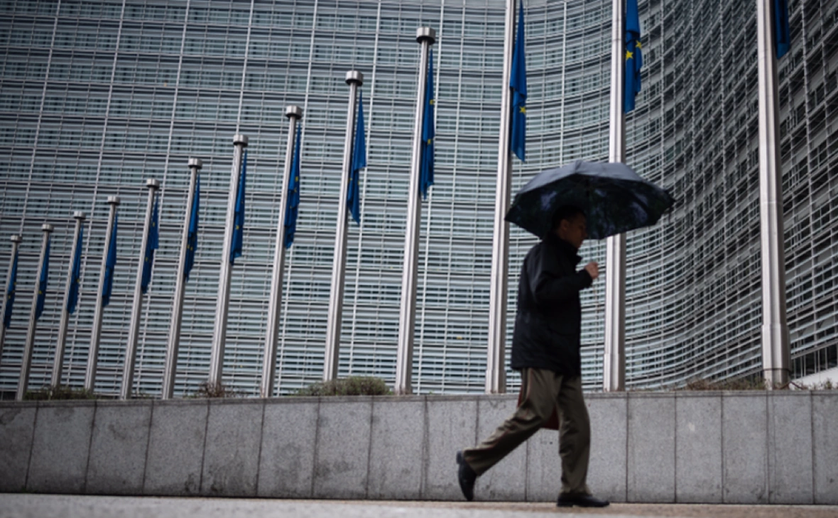 Leon Neal / Getty Images