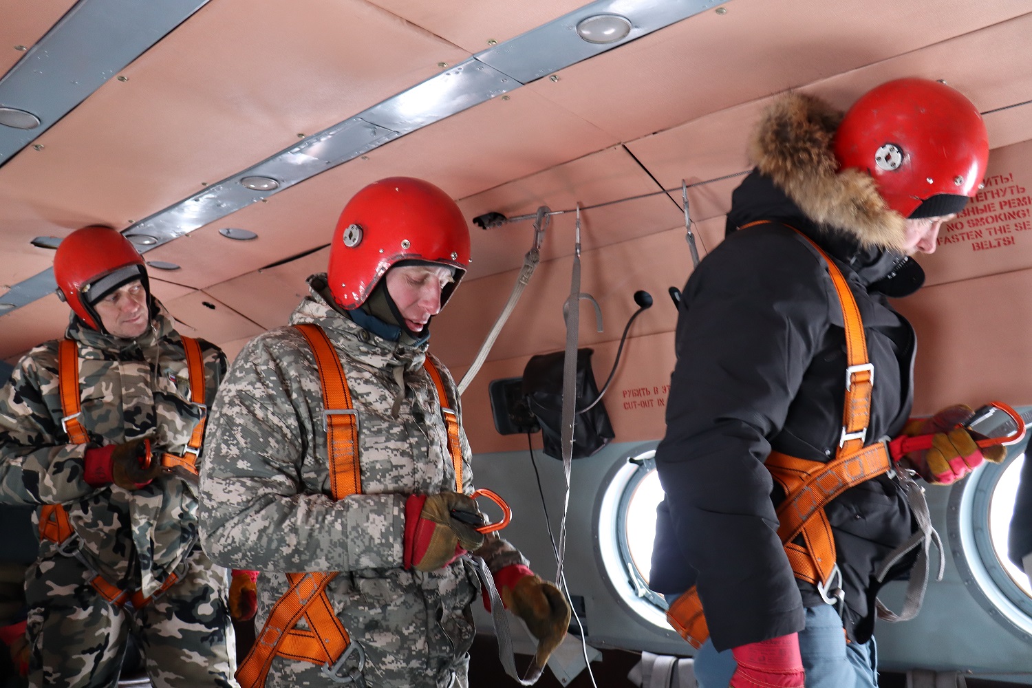 Пожарные-десантники Красноярского края проверяют экипировку