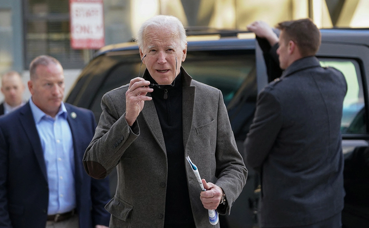 Kevin Lamarque / Reuters