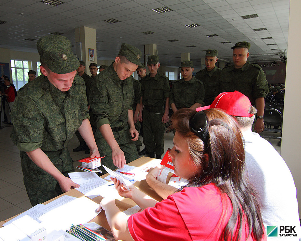 Призывники из Татарстана получат виртуальные военные билеты