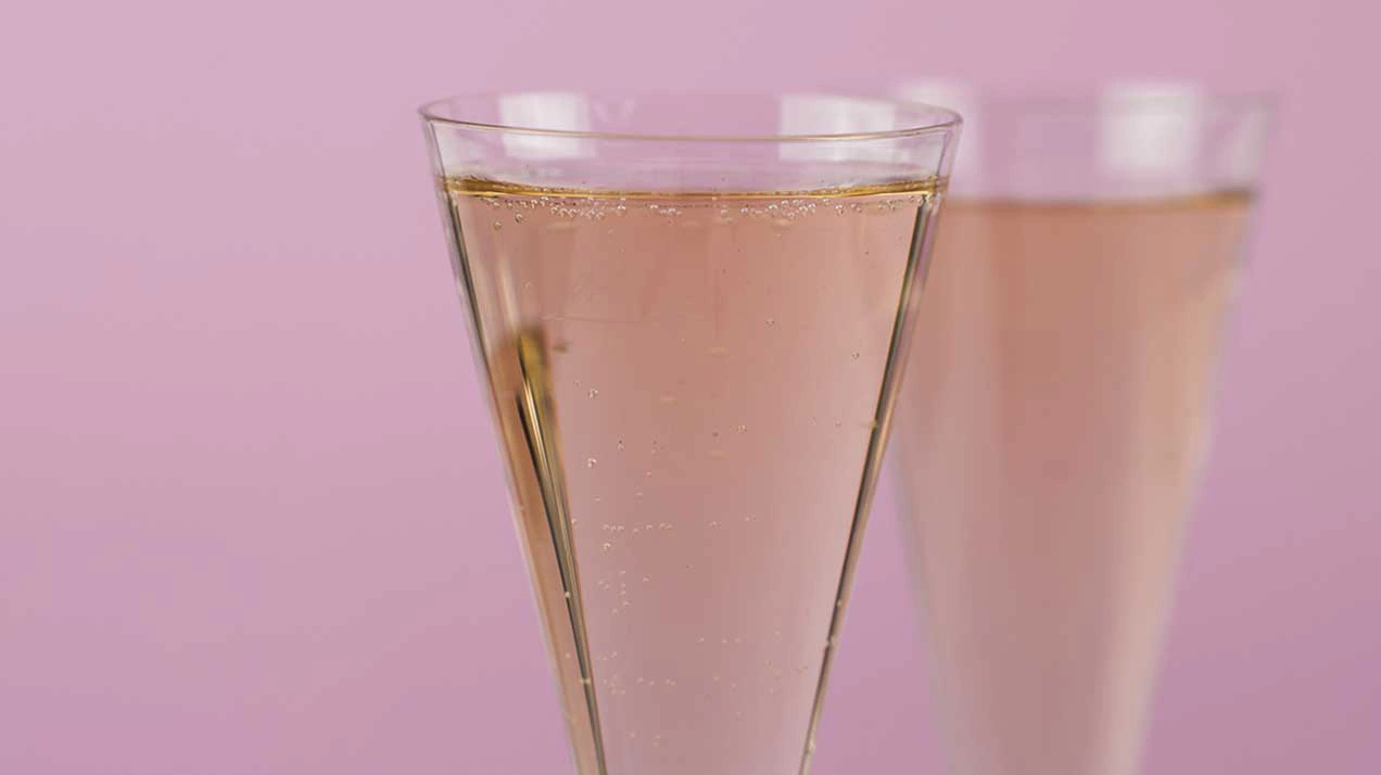 Bollinger обиделся на британский юмор в рекламе игристого