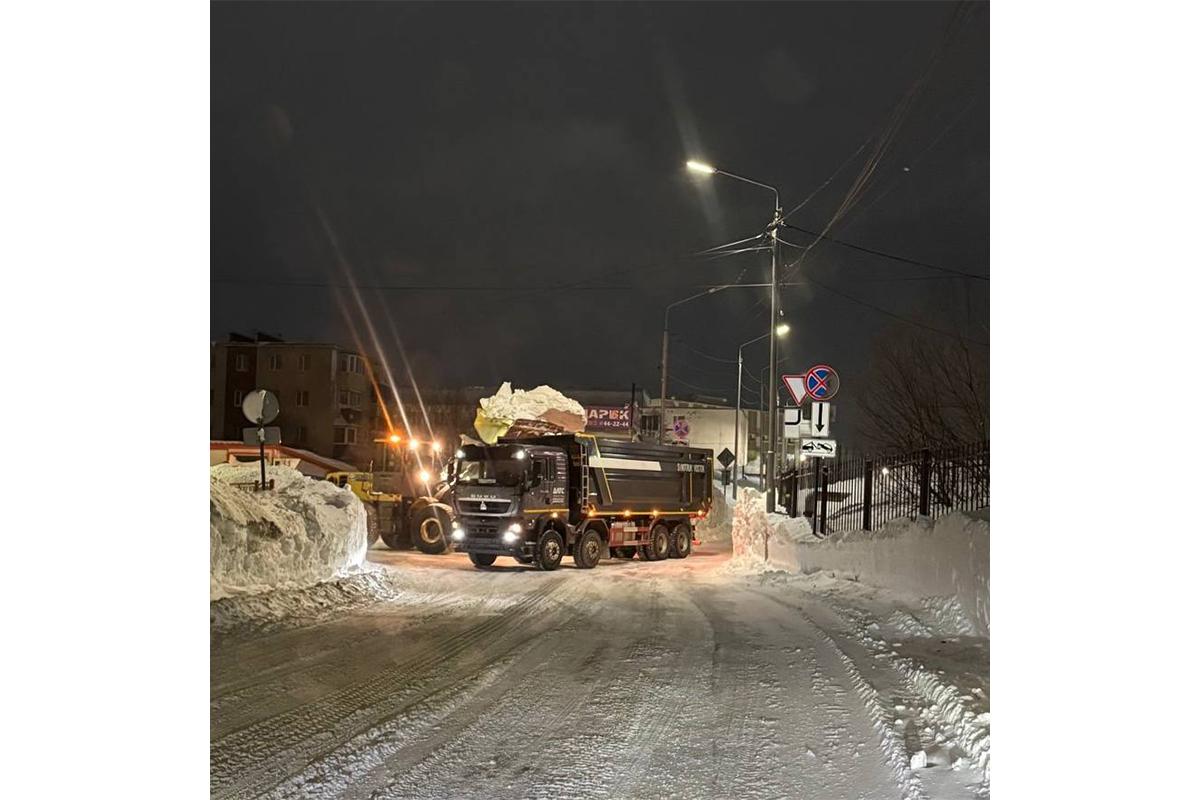 Работа коммунальных служб в Петропавловске-Камчатском, 11 января 2026 года