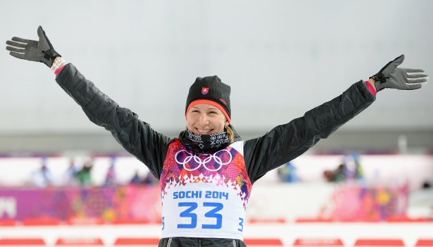 Кузьмина начинала карьеру в сборной России, но после рождения ребенка не смогла закрепиться в основном составе. Итог - эмиграция в Словакию и три олимпийские медали. На Играх в Сочи она выиграла золото в спринте.
