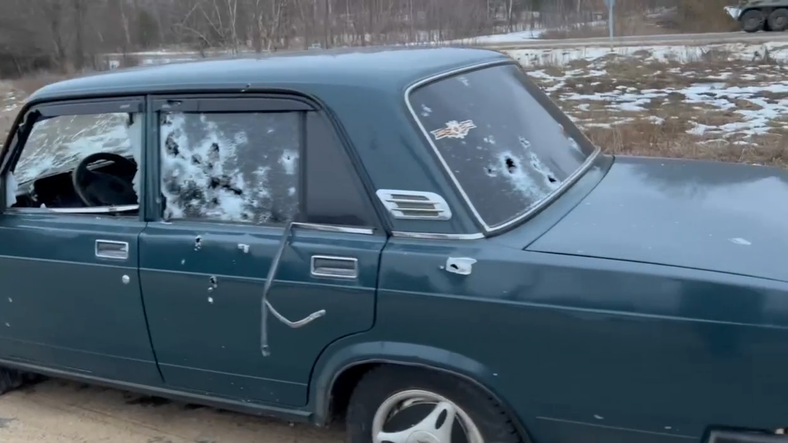 Нашли ли террористов в брянской области. ВАЗ 2107 убитый. Расстрелянная машина в Брянской области. Украинские автомобили.