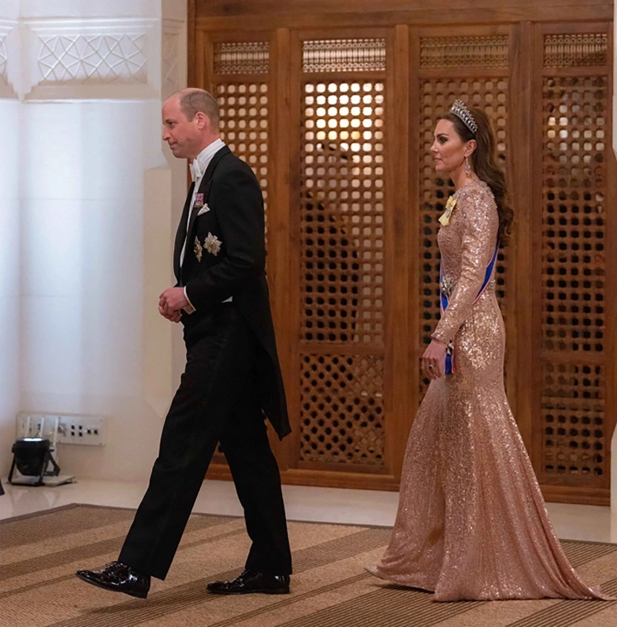 <p>Кейт Миддлтон на свадьбе принца Иордании</p>