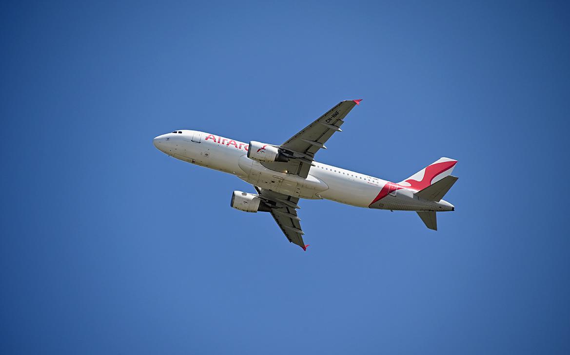 В Домодедово из Шарджи не доставили 90 чемоданов пассажиров