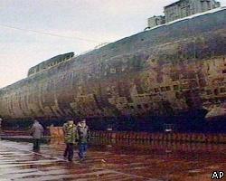 Из "Курска" извлечено 12 тел подводников