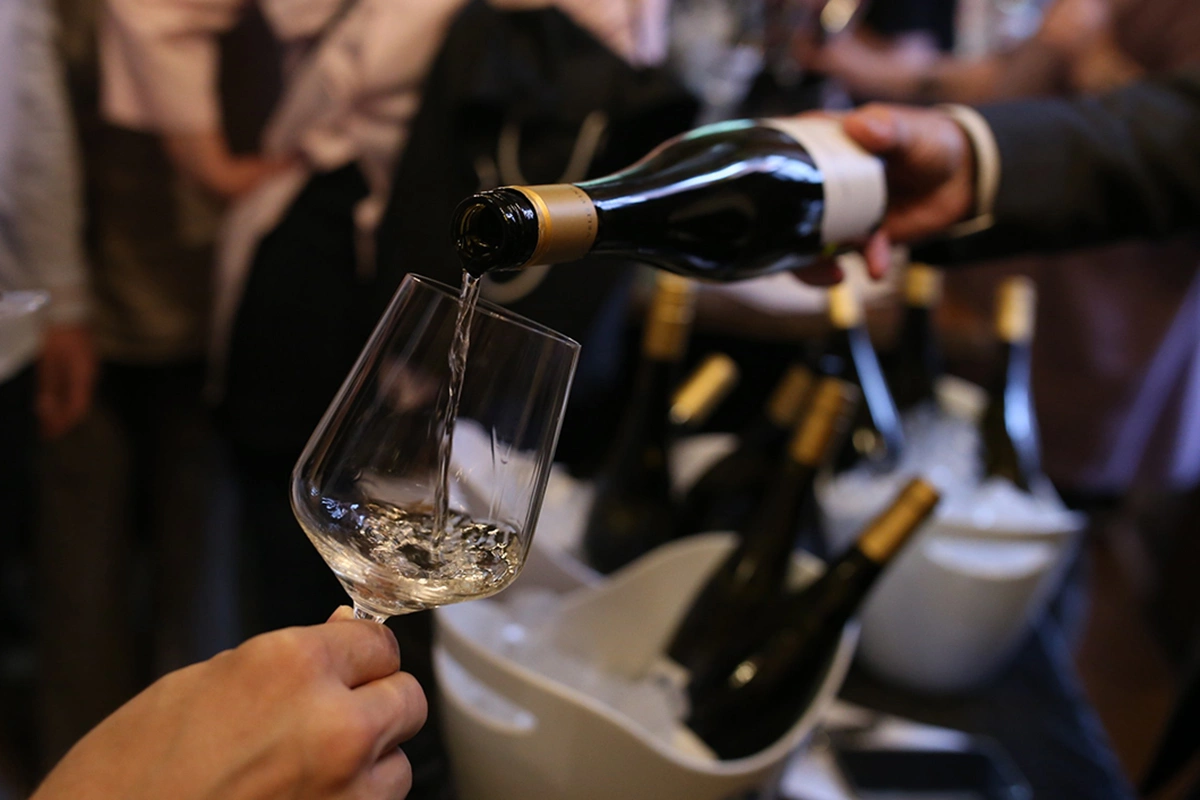 «На курсах сомелье мы стараемся говорить и о системе предикатов, и о классификации по терруару»