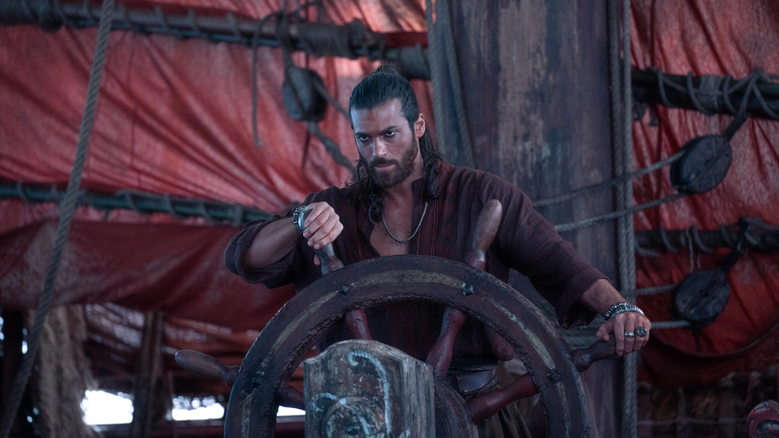 Кадр со съемок сериала «Сандокан: Принц пиратов»