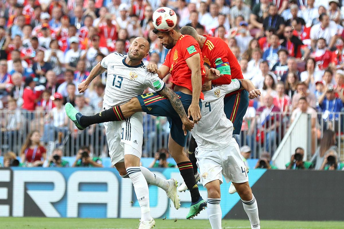 Матч между командой России и Испании в 1/8 финала Чемпионата мира по футболу FIFA 2018