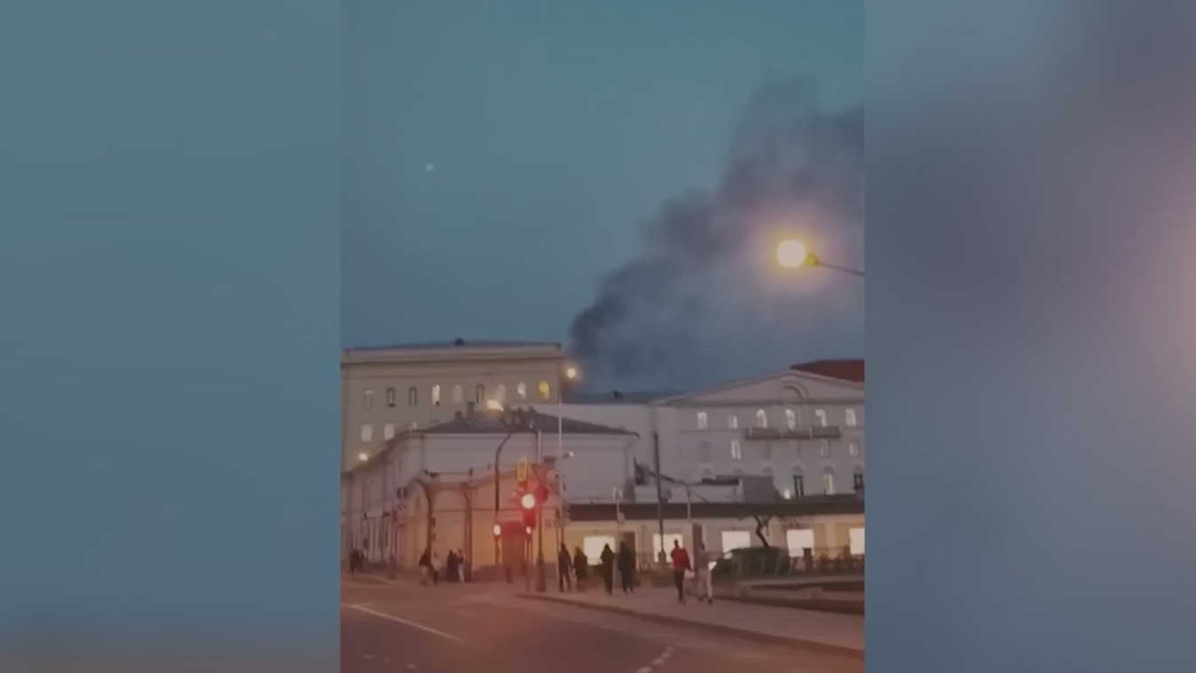 В здании Минобороны в центре Москвы произошел пожар