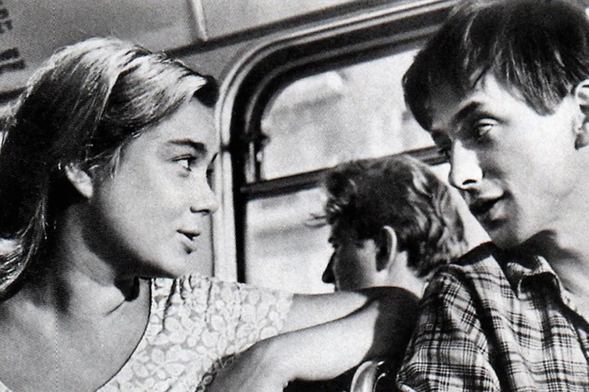 Олег Даль и Нина Дорошина в фильме «Первый троллейбус» (1963)