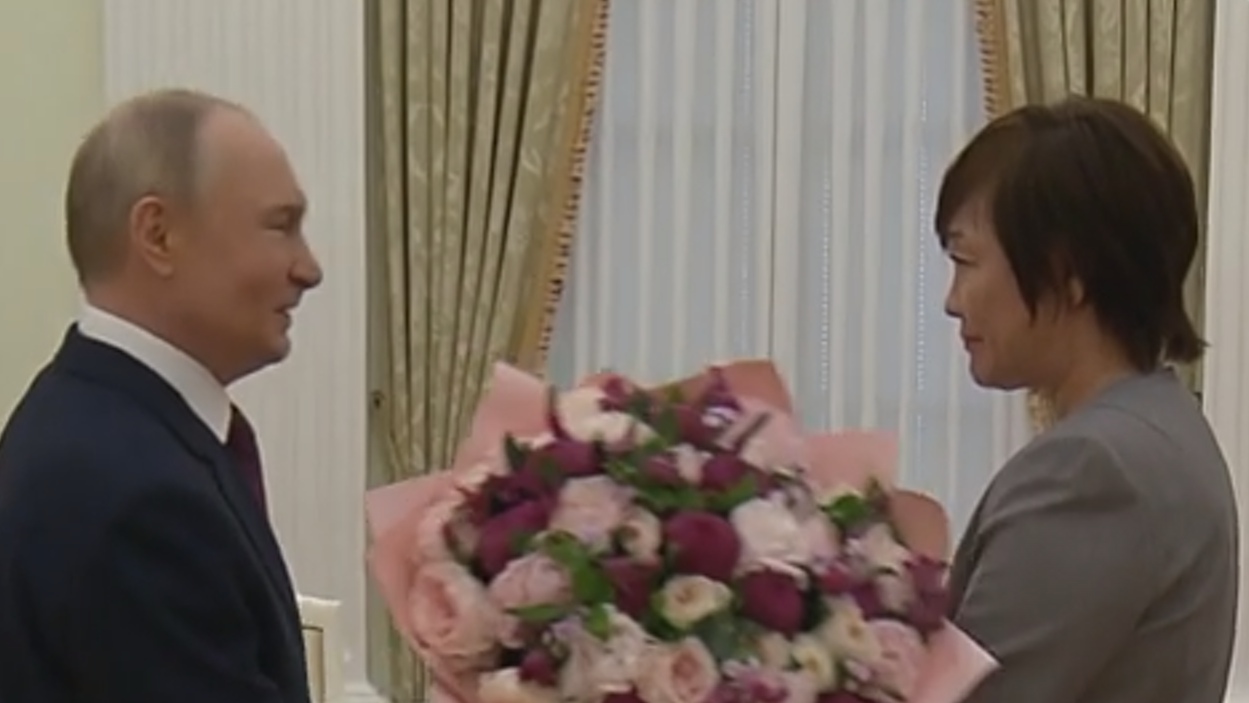 Путин принял в Кремле вдову бывшего премьера Японии Синдзо Абэ