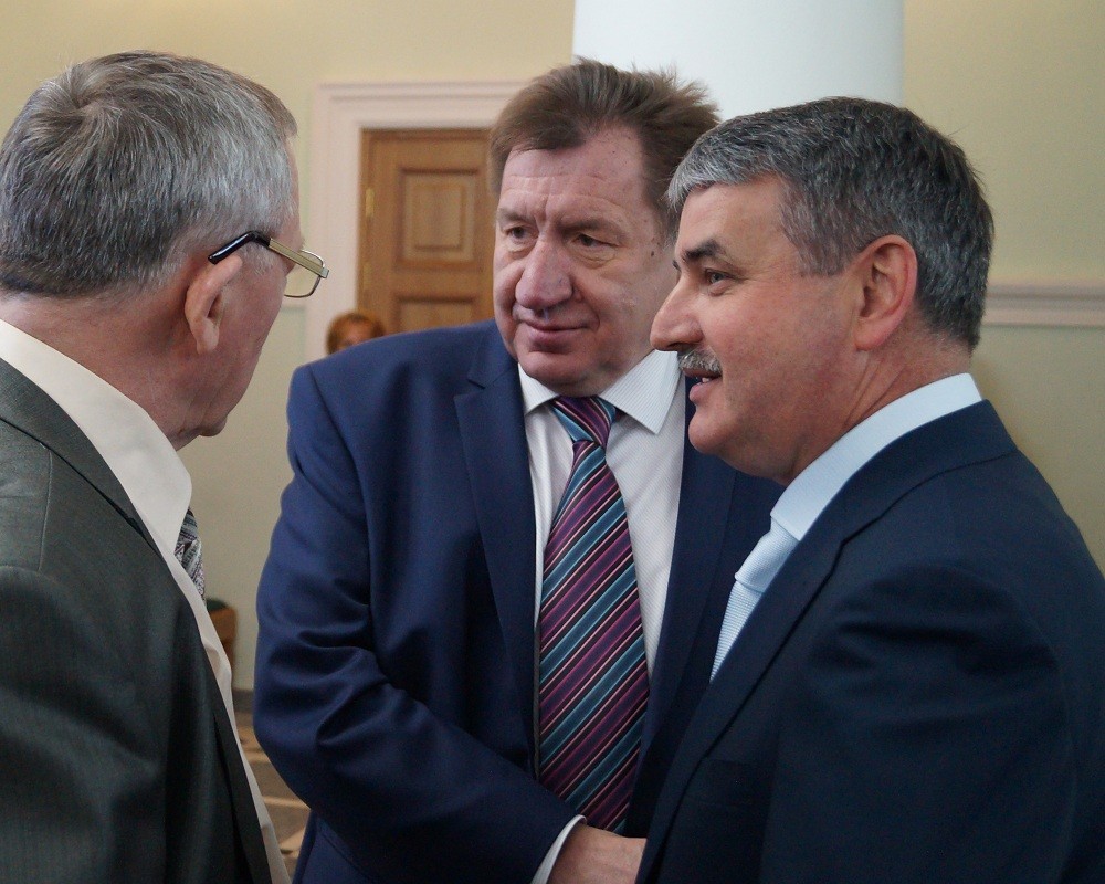 Новый мэр Новосибирска принял присягу