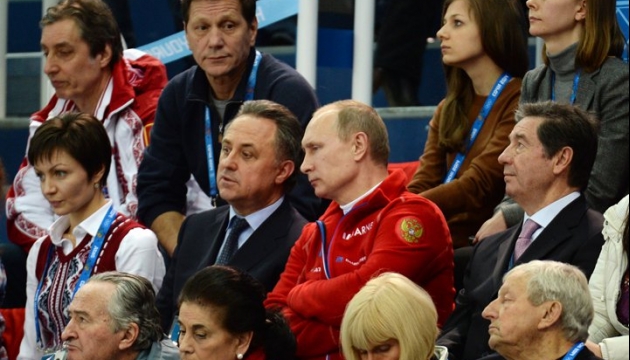 Путин ведет переговоры с Мутко.