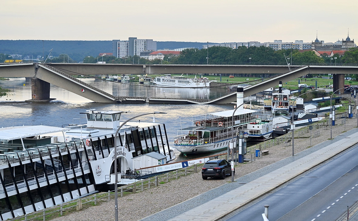 Matthias Rietschel / Reuters