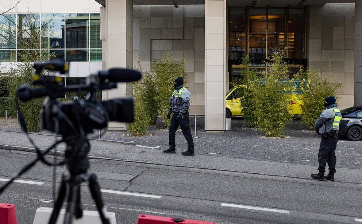 Pierre Albouy / Reuters