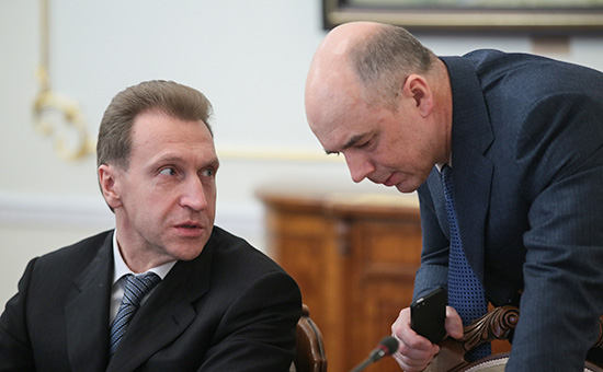 Первый вице-премьер Игорь Шувалов и министр финансов Антон Силуанов (слева направо)