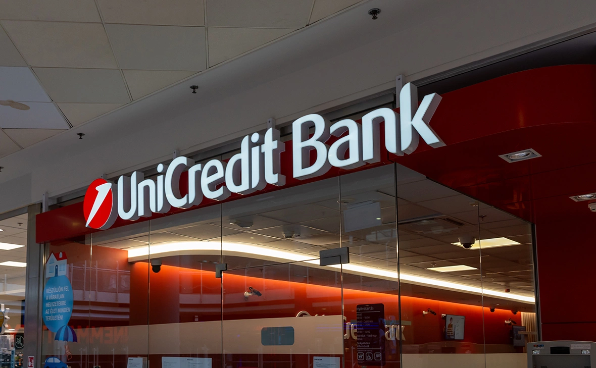 JHVEPhoto / Shutterstock