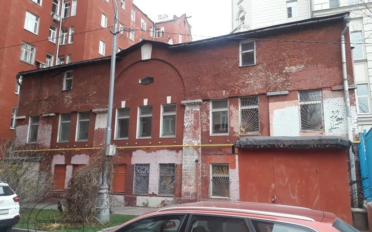 В Москве на торги выставили столетнее здание-памятник у дома Юшкова