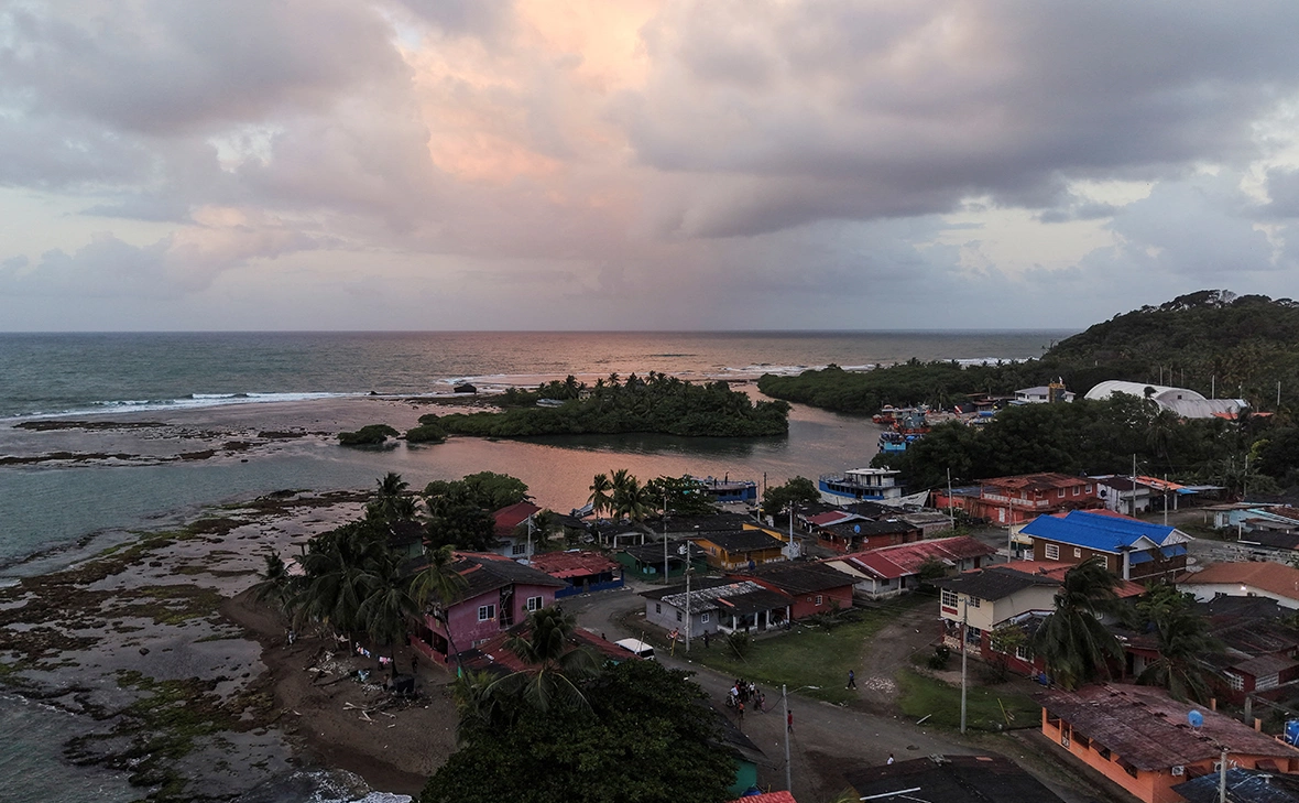 Enea Lebrun / Reuters