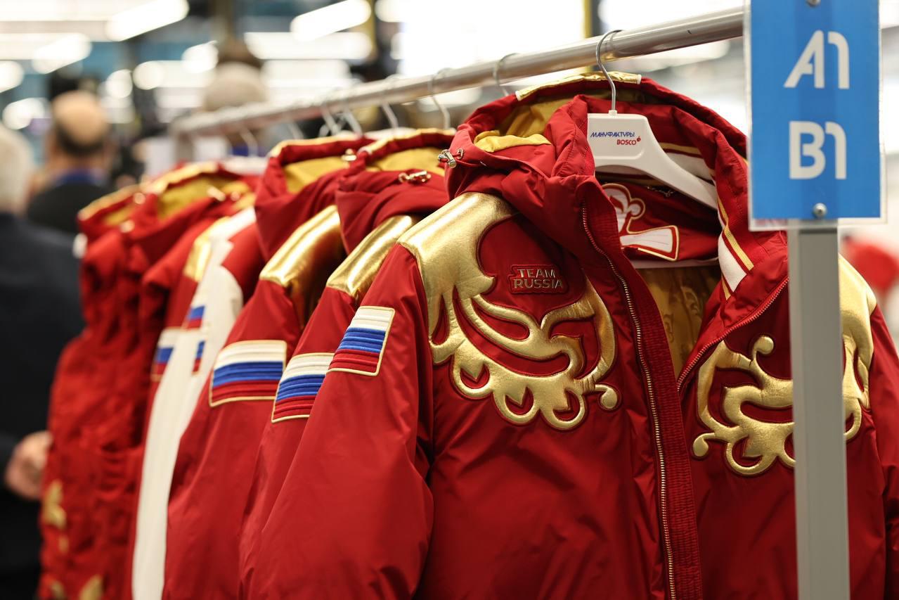 Форма спортсменов Олимпийской сборной России