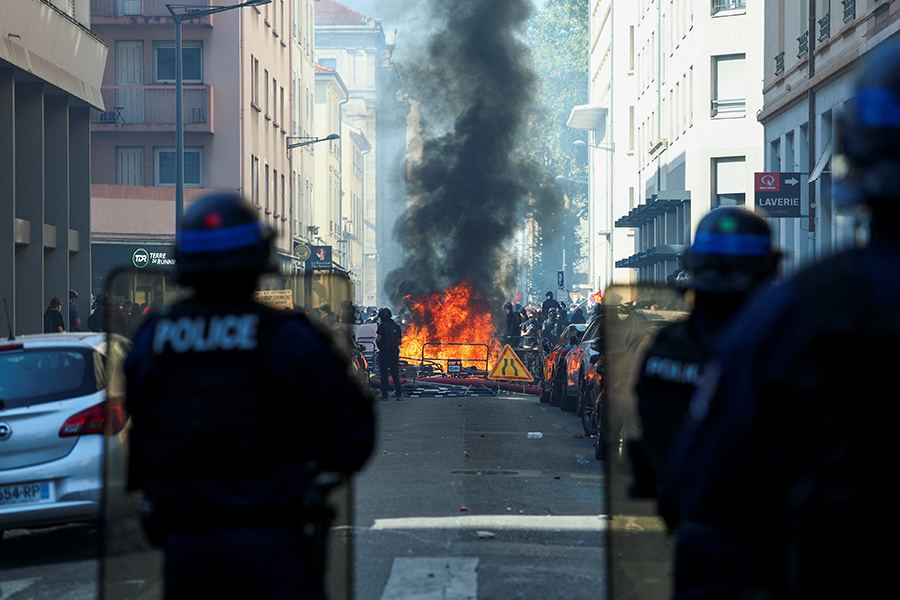 Denis Balibouse / Reuters