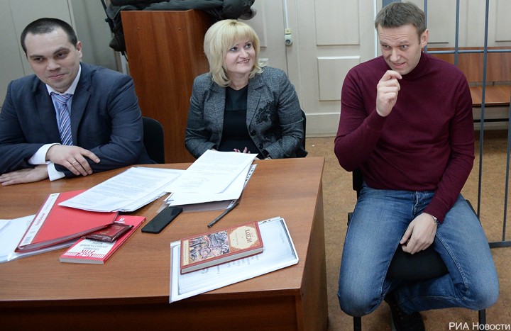Триумф тещи: как суд выносил решение о домашнем аресте Навального