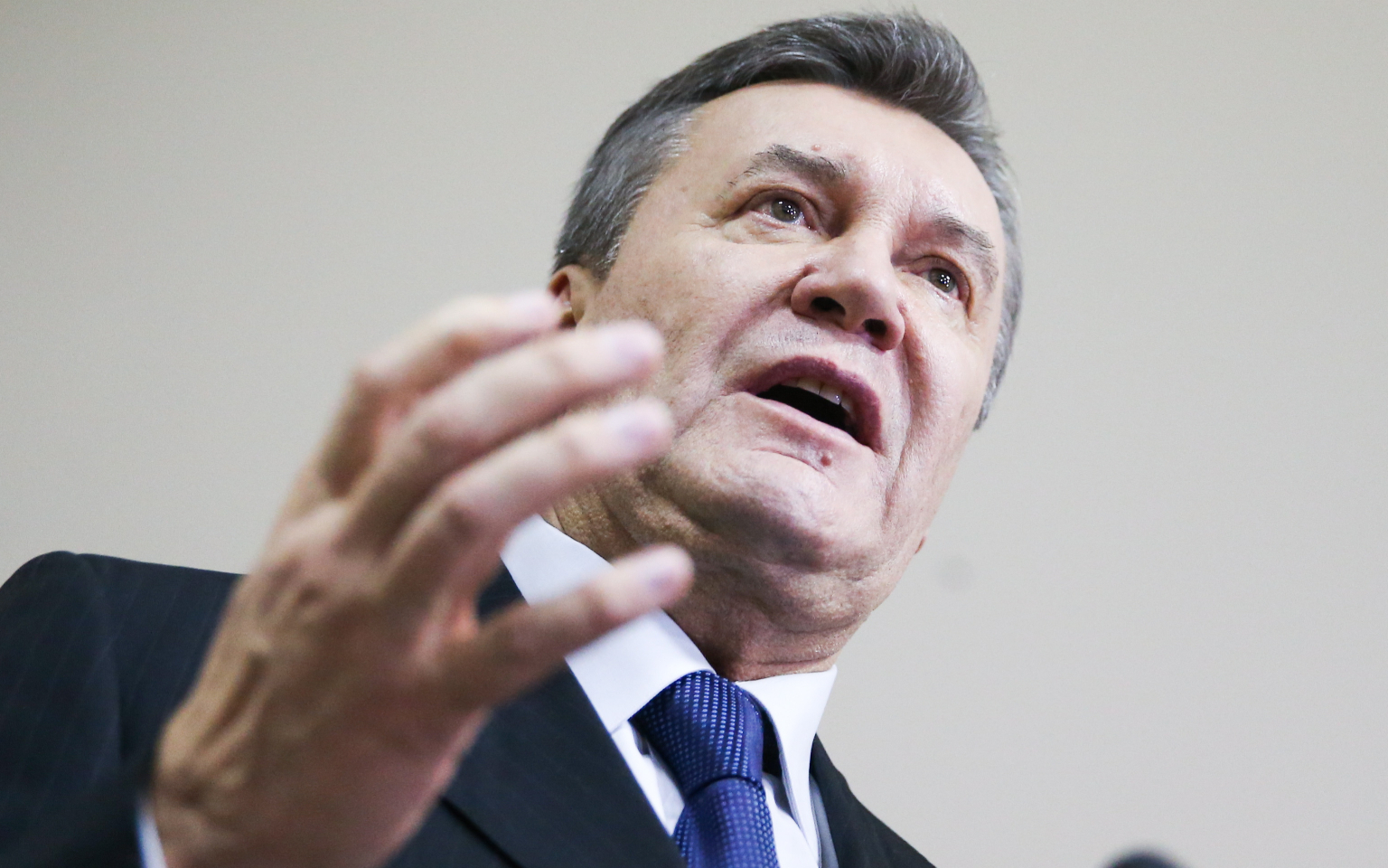 Адвокат сообщил о желании Януковича вернуться на Украину