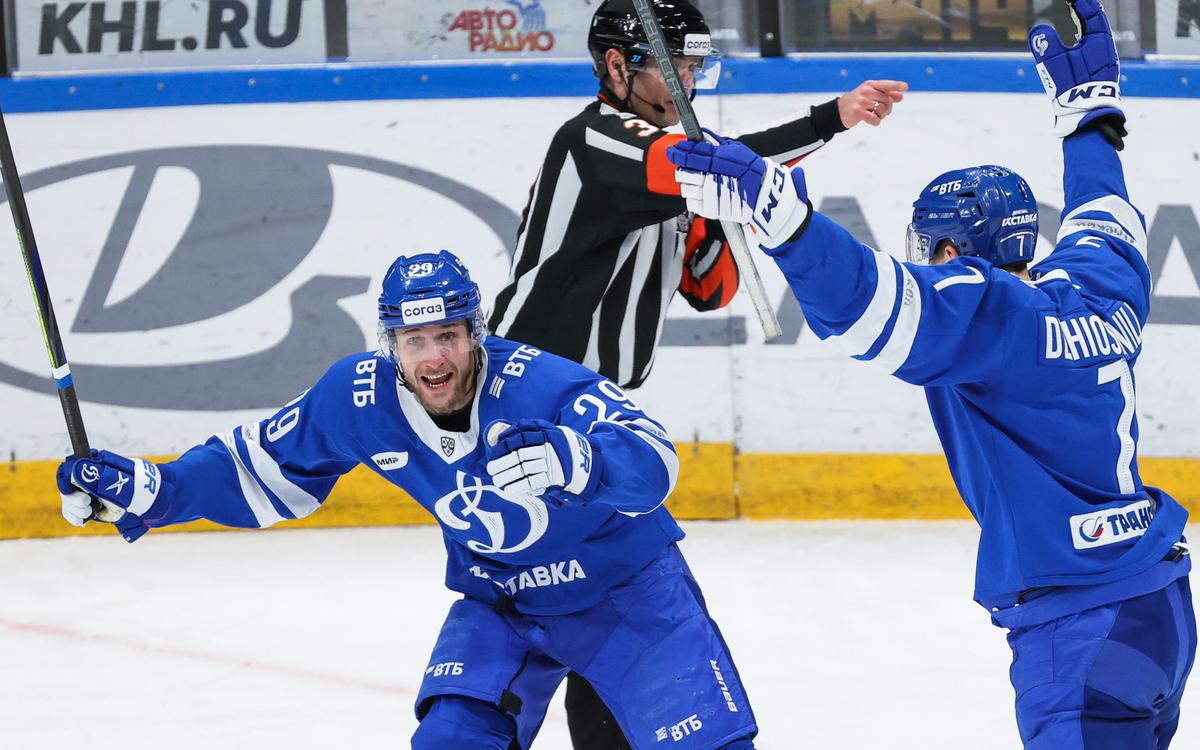 Московское «Динамо» вышло в плей-офф КХЛ благодаря поражению «Спартака»