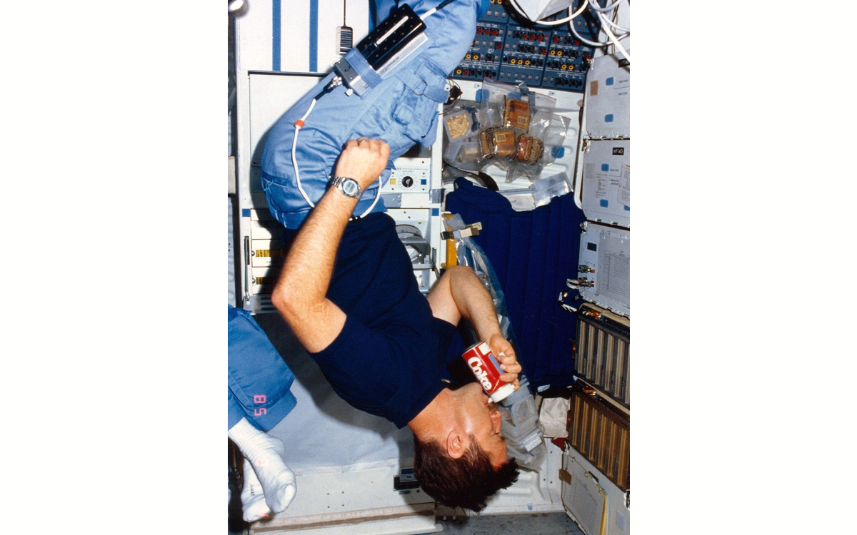 Coca-Cola стала первым газированным напитком в космосе