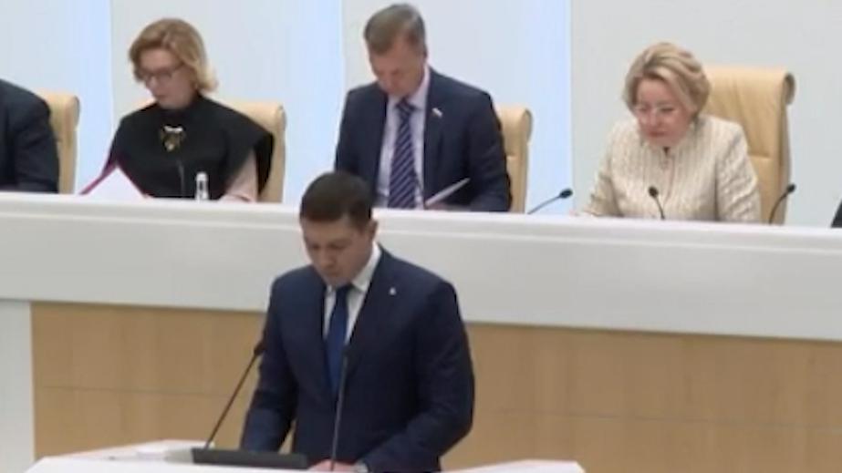 Алиханов предложил ввести закон о доле российских лайнеров у перевозчиков