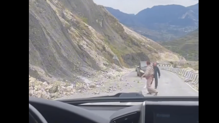 Актер Никита Кологривый попал под камнепад в Дагестане