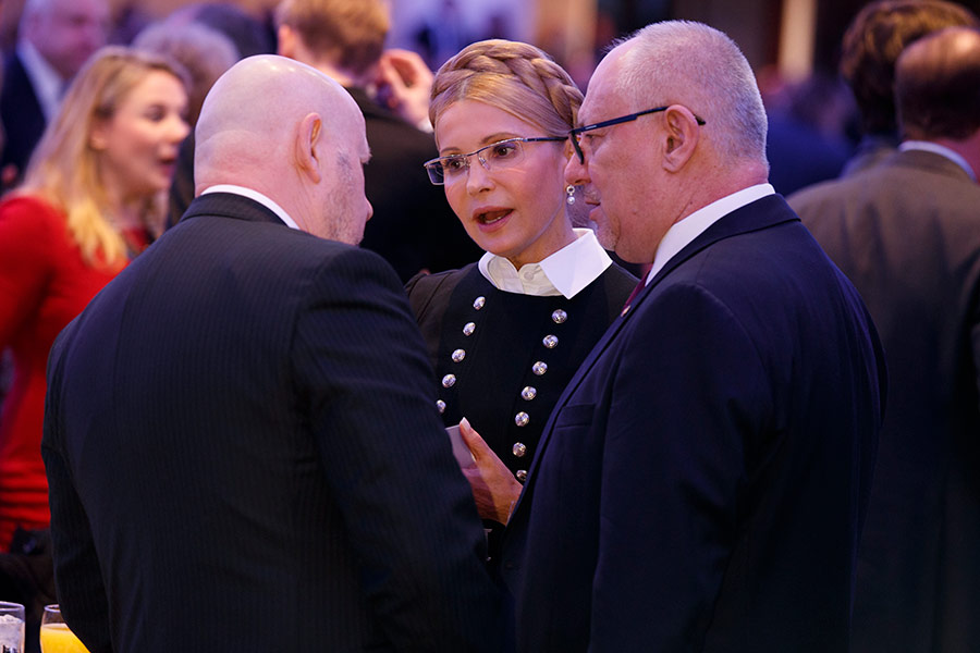 В этом году на молитвенный завтрак в Вашингтон приехала в том числе украинский политик Юлия Тимошенко.