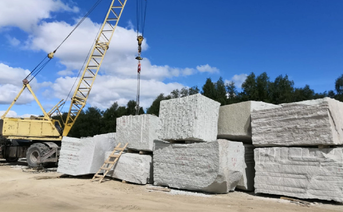 АО "Уральские камни"