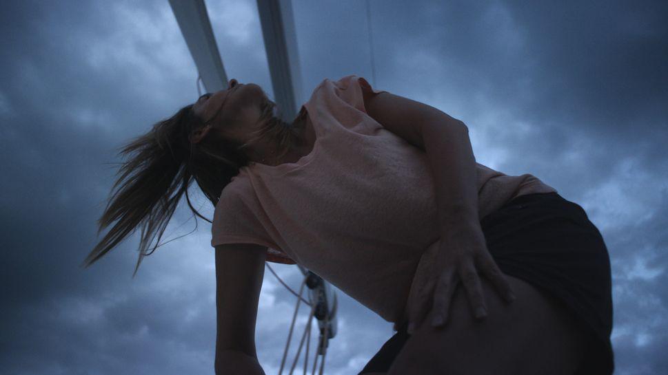 Кадр из фильма «Озеро»