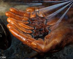 Утечка нефти из магистрального нефтепровода на Украине
