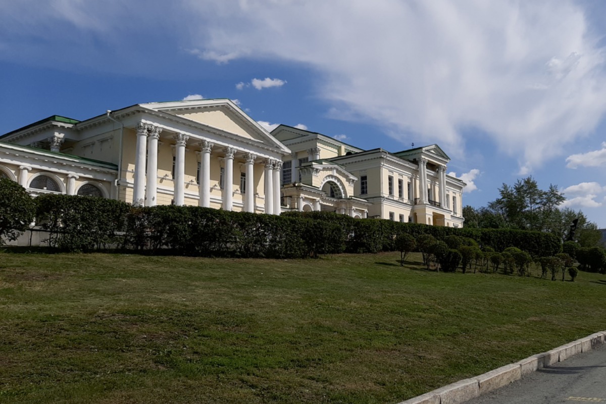 Усадьбу Харитонова-Расторгуева передали Свердловской области