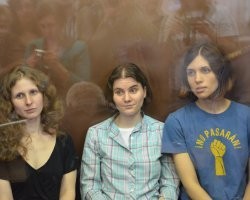 Мосгорсуд оценит 1 октября законность приговора Pussy Riot