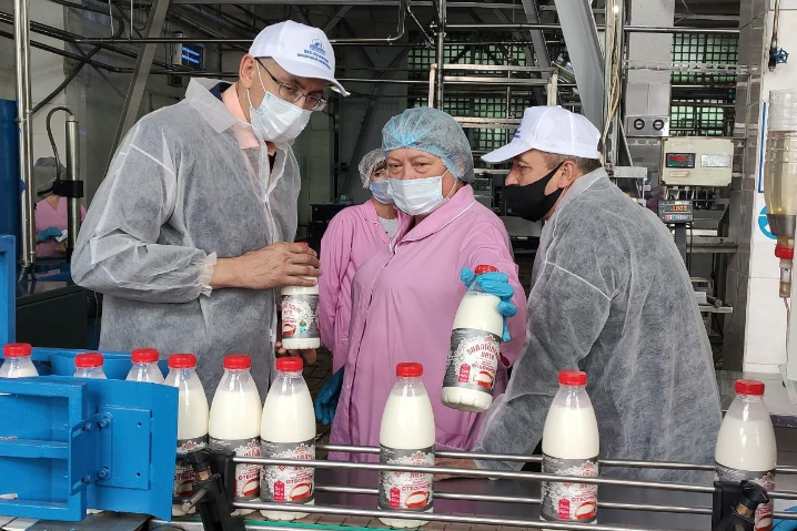 В Соколе полностью восстановили выпуск всей молочной продукции