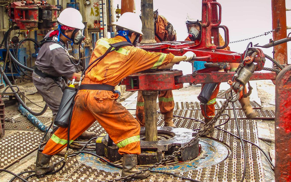 Цена российской нефти Urals упала ниже $50