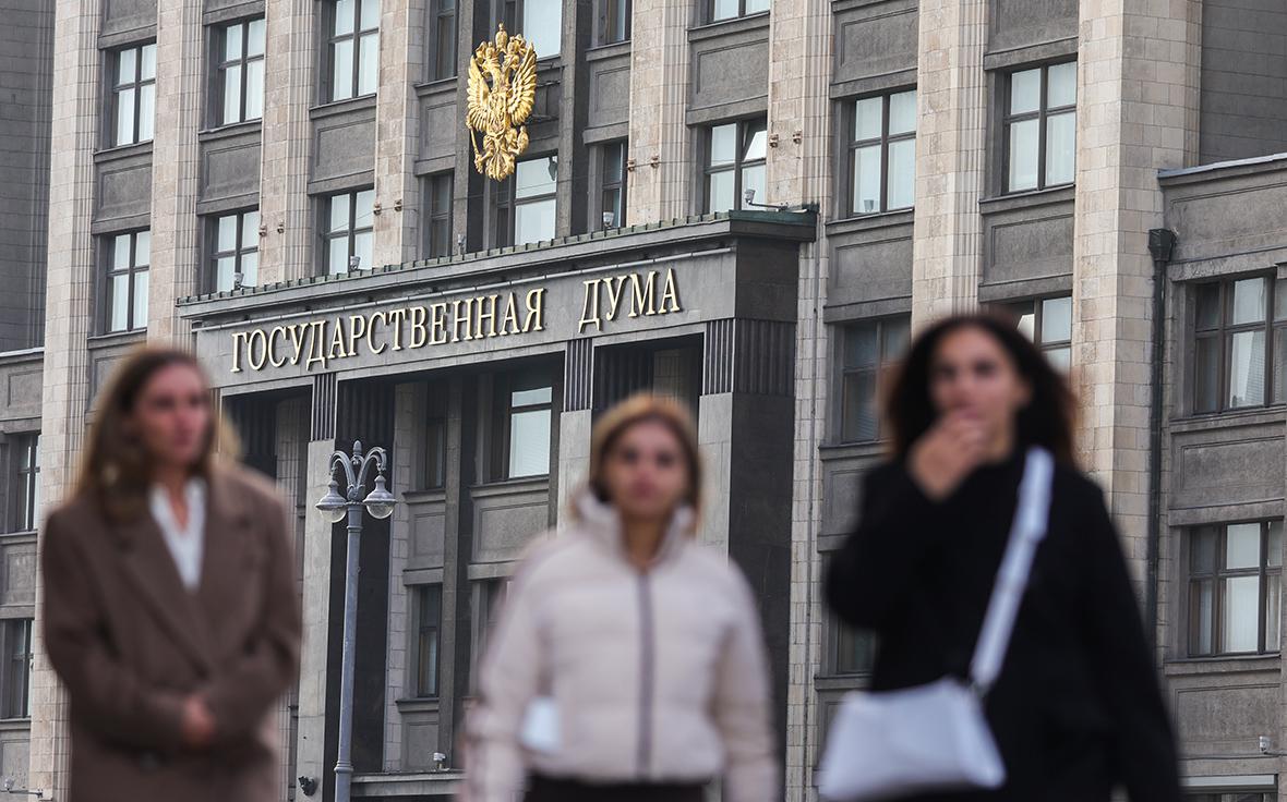 В ГД оценили идею отменить экзамен для детей русских семей-переселенцев