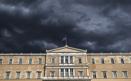 Здание парламента Греции в Афинах