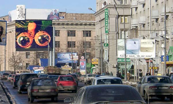 На Ленинградском проспекте выделят полосы для общественного транспорта