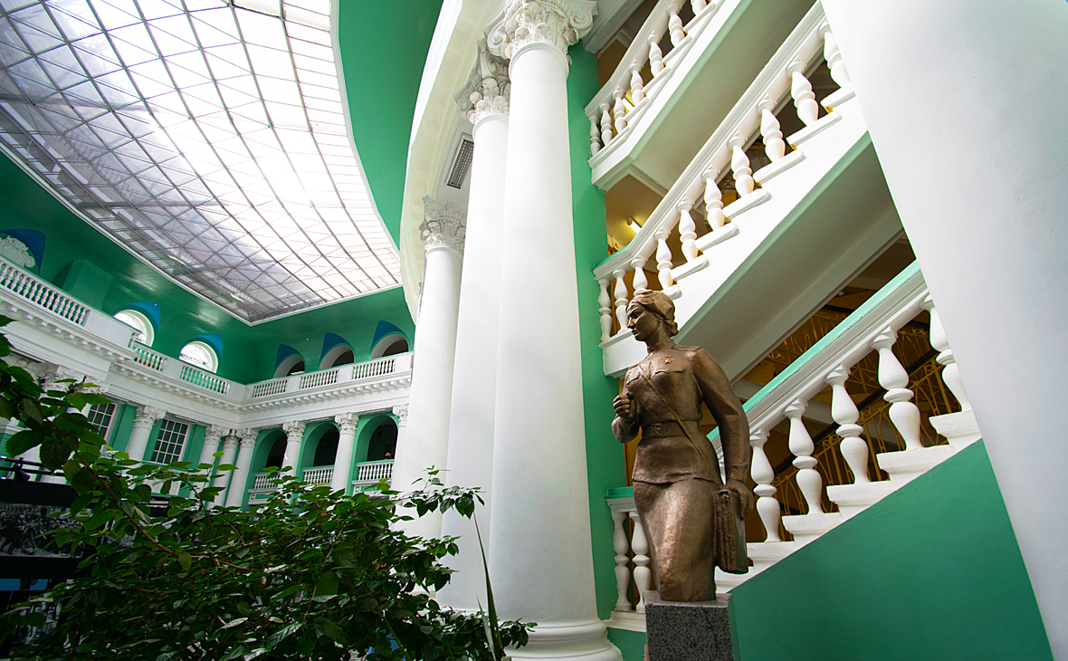 Главное здание Московского педагогического государственного университета