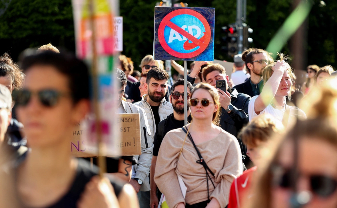 Christian Mang / Reuters