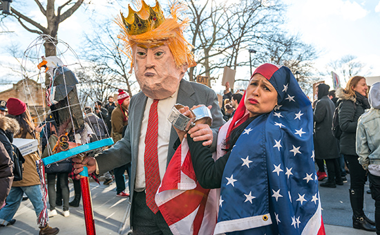 Акция протеста против&nbsp;указа Дональда Трампа в&nbsp;Нью-Йорке
